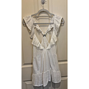 Zara Ruffle Top Women’s XL White Sleeveless V-Neck Racerback